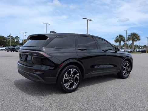 Used 2024 Lincoln Nautilus Premier w/ Equipment Group 102A AWD/4WD image 5