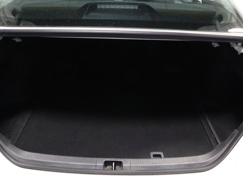 Used 2025 Toyota Camry LE FWD image 17