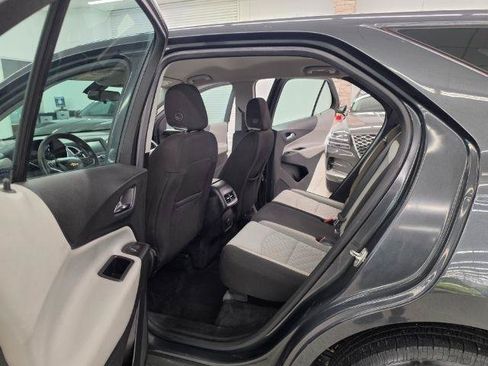Used 2018 Chevrolet Equinox LS FWD image 31