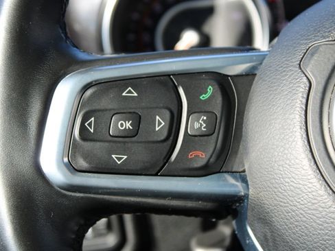 Used 2021 Jeep Wrangler Unlimited Sahara AWD/4WD image 25