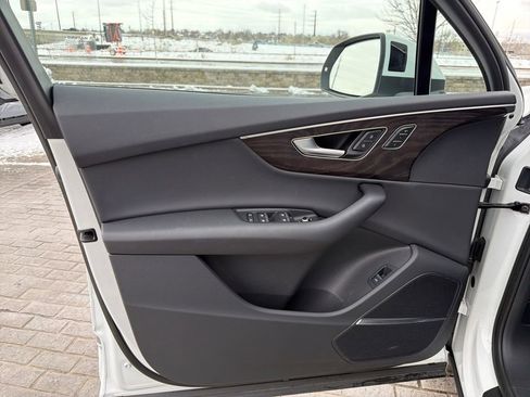 Used 2022 Audi Q7 3.0T Premium Plus w/ Premium Plus Package image 10