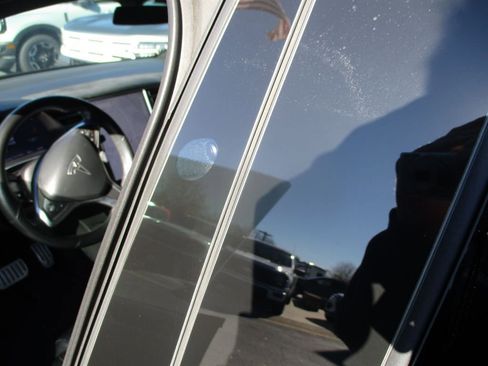 Used 2017 Tesla Model X P100D image 19