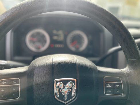 Used 2015 RAM 2500 Tradesman w/ Chrome Appearance Group image 25