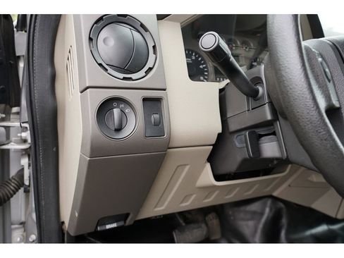 Used 2008 Ford F350 XL image 16