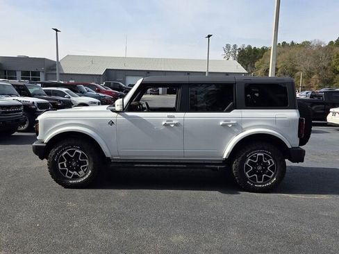 Used 2024 Ford Bronco Outer Banks image 5