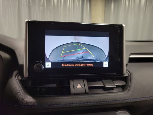 Used 2023 Toyota RAV4 SE AWD/4WD image 17