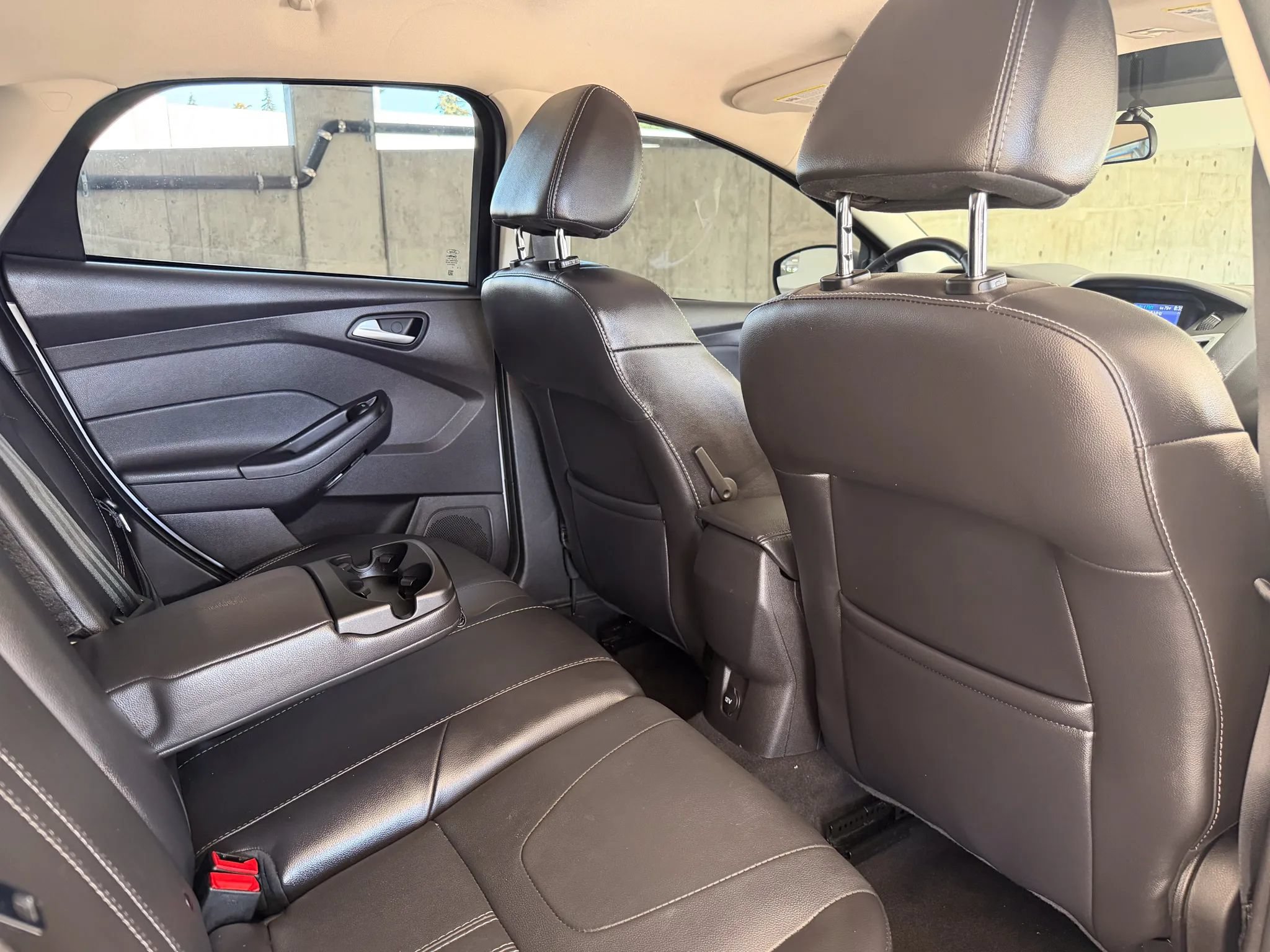 Used 2014 Ford Focus SE w/ Equipment Group 201A FWD image 22