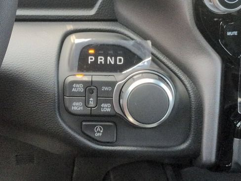 New 2026 RAM 1500 4x4 Crew Cab image 25