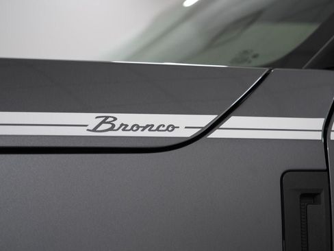 Used 2023 Ford Bronco Sport Heritage w/ Heritage Convenience Package AWD/4WD image 5