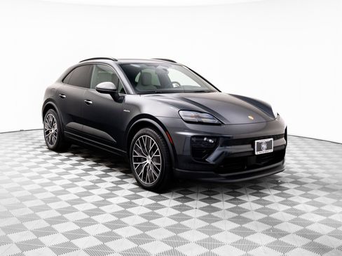 Certified 2024 Porsche Macan 4 Electric image 6