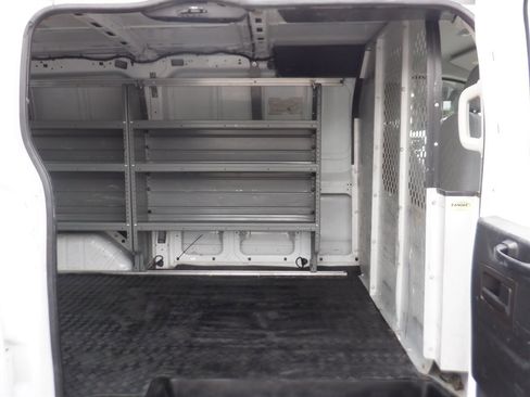 Used 2016 Ford Transit 250 130 Low Roof w/ Exterior Upgrade Package image 10