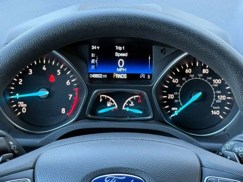 Used 2017 Ford Escape SE image 31