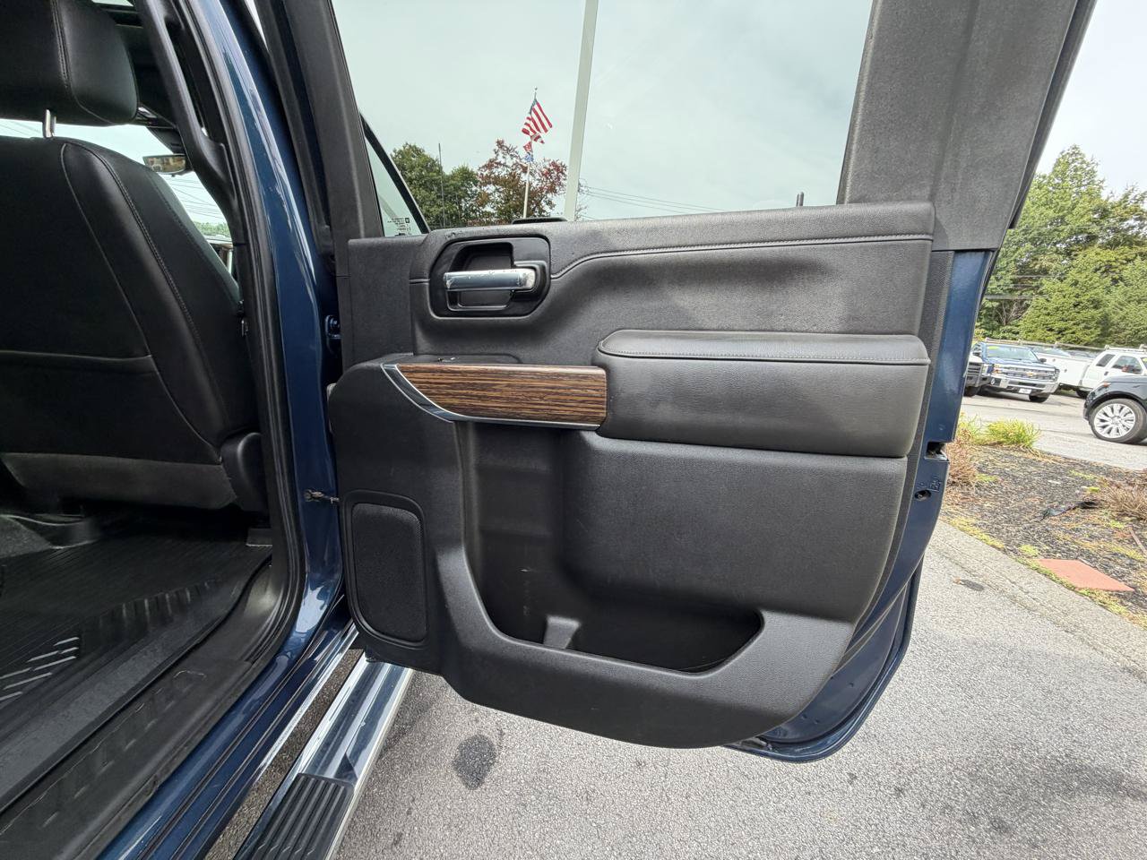 Used 2021 Chevrolet Silverado 3500 High Country w/ Snow Plow Prep/Camper Package AWD/4WD image 45