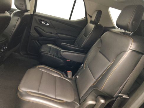 Used 2018 Chevrolet Traverse Premier w/ Driver Confidence II Package FWD image 18