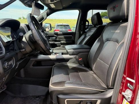 Used 2022 RAM 1500 Laramie w/ Sport Appearance Package AWD/4WD image 16