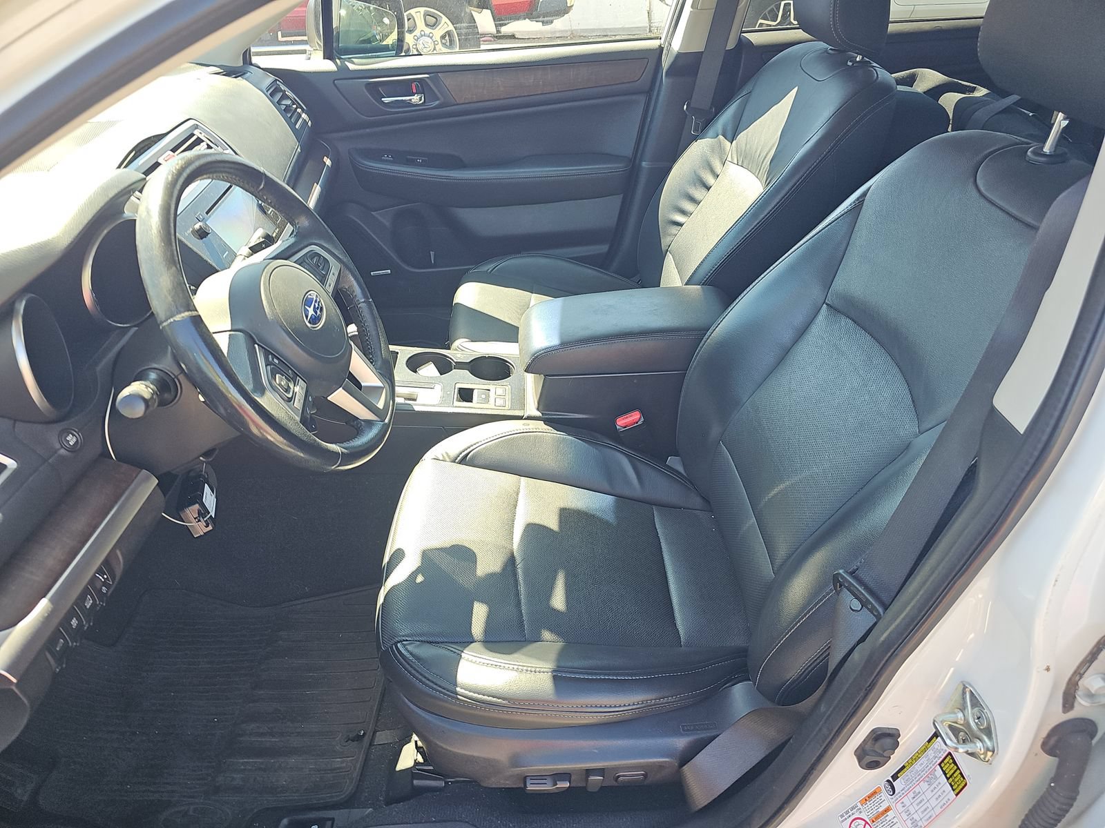 Used 2017 Subaru Outback 3.6R Limited AWD/4WD image 8
