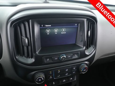 Used 2019 Chevrolet Colorado W/T AWD/4WD image 3