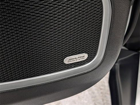 Used 2024 Jeep Compass Latitude w/ Sun and Sound Group image 15