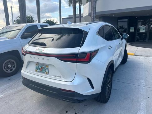 Used 2022 Lexus NX 250 FWD w/ Towing Package (2000 Lbs) image 9