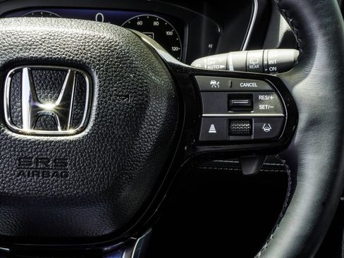 Used 2025 Honda Pilot Elite image 28