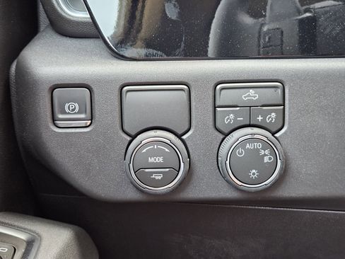New 2026 Chevrolet Silverado 1500 LT RWD image 21