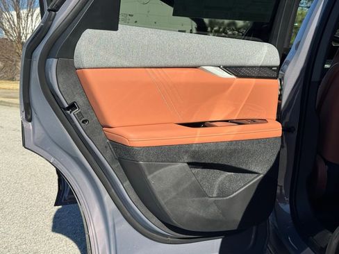 New 2026 Cadillac Optiq Luxury 2 image 21