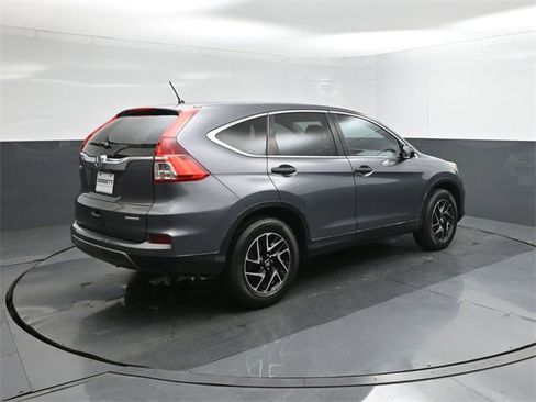 Used 2016 Honda CR-V SE image 11