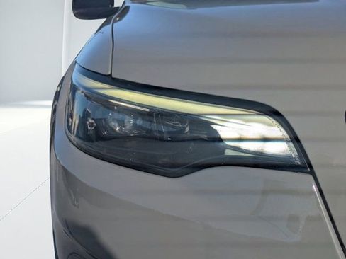 Used 2023 Jeep Cherokee Altitude Lux image 8