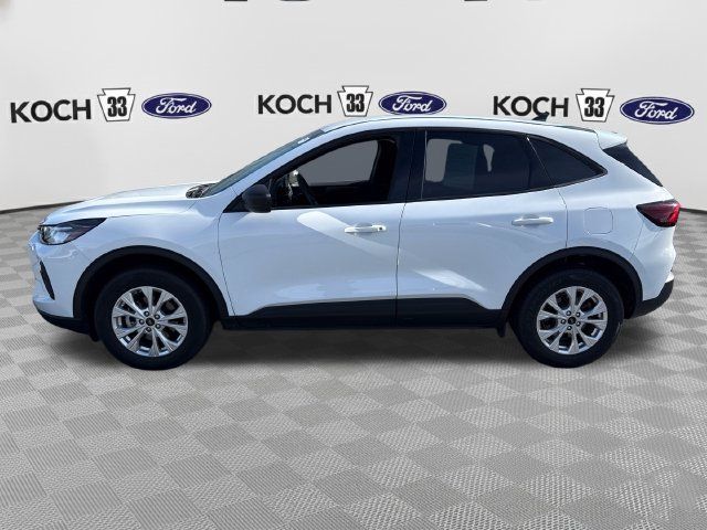 Used 2025 Ford Escape Active AWD/4WD image 4