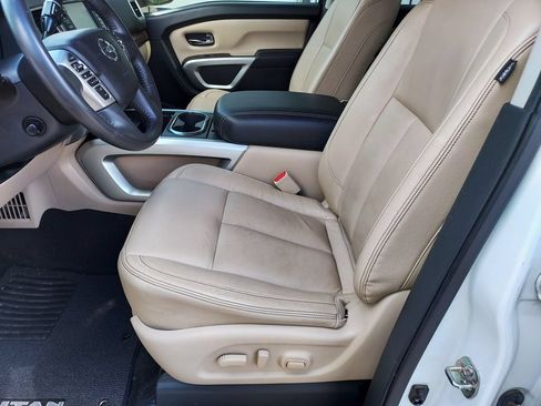Used 2017 Nissan Titan SL RWD image 30