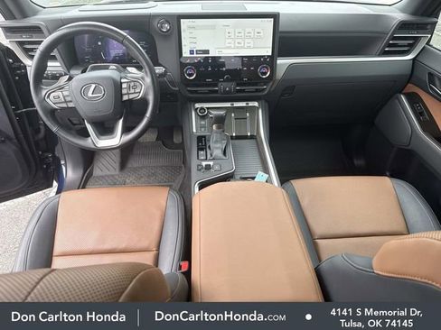 Used 2024 Lexus GX 550 w/ Cold Area Package AWD/4WD image 17