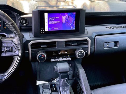 Certified 2025 Toyota Tacoma SR AWD/4WD image 7