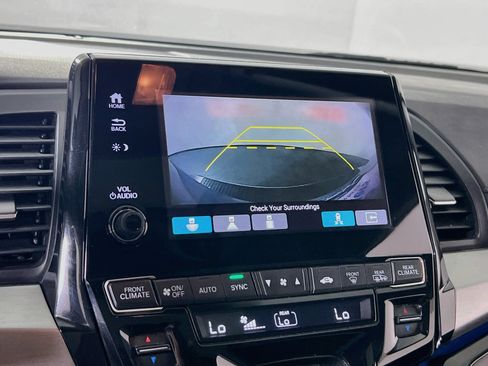 Used 2018 Honda Odyssey Elite image 14