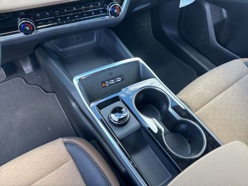 New 2026 Chevrolet Equinox ACTIV AWD/4WD image 25