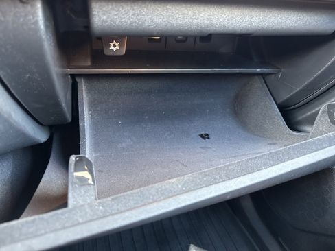 Used 2018 Volvo XC90 T6 Momentum w/ Convenience Package image 23