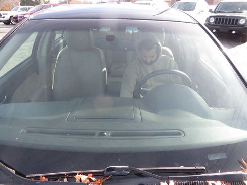 Used 2012 Ford Fusion SEL image 32