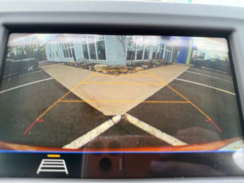 Used 2019 Chevrolet Equinox LT AWD/4WD image 11