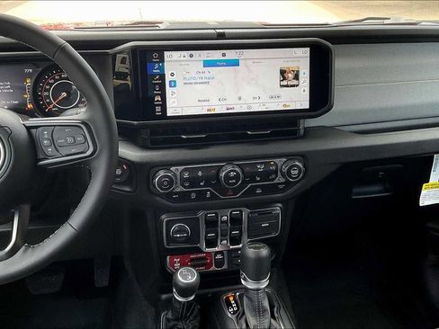 New 2025 Jeep Gladiator Willys image 6