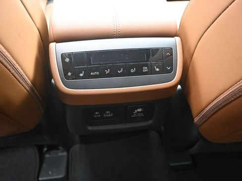 Used 2025 Nissan Pathfinder Platinum w/ Cargo Package FWD image 19