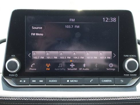 Used 2024 Nissan Rogue S AWD/4WD image 20