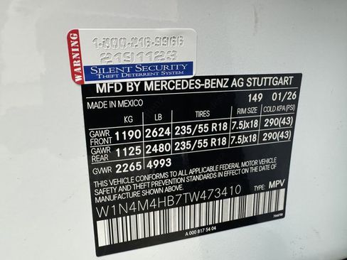New 2026 Mercedes-Benz GLB 250 4MATIC image 32