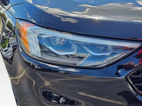 Used 2019 Ford Edge ST w/ Equipment Group 401A AWD/4WD image 4
