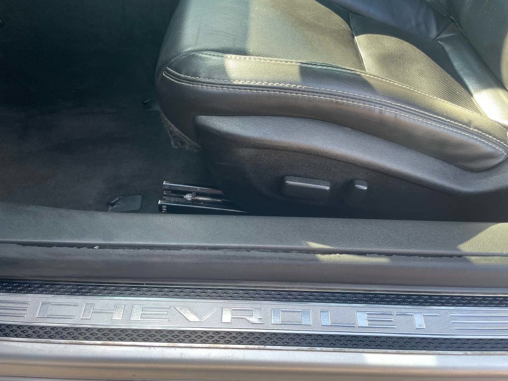 Used 2015 Chevrolet Camaro SS RWD image 17