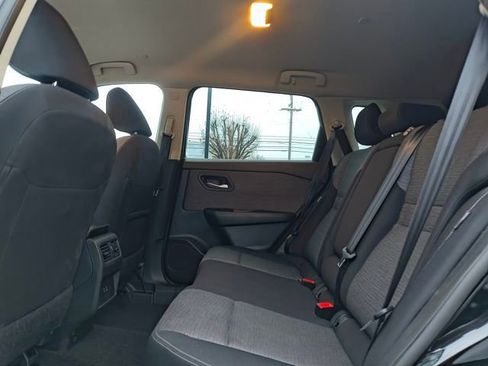 Used 2023 Nissan Rogue SV image 23