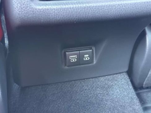 Used 2025 Toyota Camry XSE AWD/4WD image 15