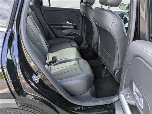 Used 2025 Mercedes-Benz GLA 250 image 18