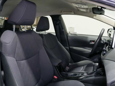 Used 2020 Toyota Corolla LE FWD image 25
