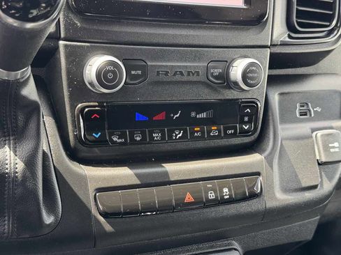 Used 2023 RAM ProMaster 2500 FWD image 31