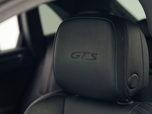 Used 2023 Porsche Macan GTS image 21