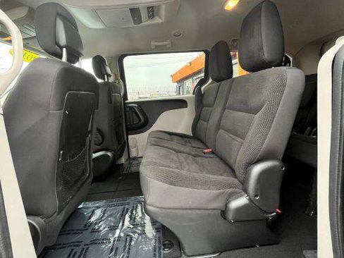 Used 2017 Dodge Grand Caravan SE w/ Power Window Group image 11